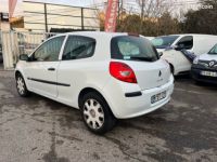 Renault Clio iii dci 70 cv - <small></small> 2.490 € <small>TTC</small> - #3