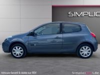 Renault Clio III dCi 75 eco2 20th anniversaire / Tom Tom Nav - <small></small> 3.990 € <small>TTC</small> - #4