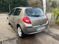 Renault Clio III DYNAMIQUE 1.5 DCI 79CV - <small></small> 3.990 € <small>TTC</small> - #11