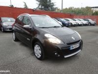 Renault Clio III ESTATE 1.5 DCI 90CH EXCEPTION TOMTOM - <small></small> 4.990 € <small>TTC</small> - #2