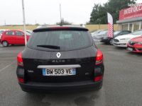 Renault Clio III ESTATE 1.5 DCI 90CH EXCEPTION TOMTOM - <small></small> 4.990 € <small>TTC</small> - #5