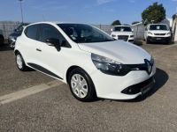 Renault Clio IV (K98) 1.5 dCi 75ch energy Life Clim Régulateur TV20% 4,150€ H.T. - <small></small> 4.980 € <small>TTC</small> - #2