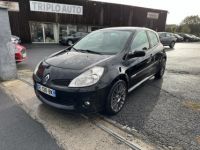 Renault Clio RS 2.0i - 200 3p Clim + Regulateur de vitesse - <small></small> 13.990 € <small>TTC</small> - #21