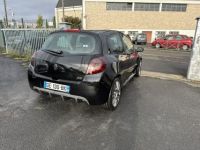 Renault Clio RS 2.0i - 200 3p Clim + Regulateur de vitesse - <small></small> 13.990 € <small>TTC</small> - #23