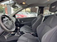 Renault Clio RS 2.0i - 200 3p Clim + Regulateur de vitesse - <small></small> 13.990 € <small>TTC</small> - #34