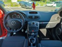 Renault Clio RS F1 TEAM 2.0 200ch - <small></small> 19.990 € <small>TTC</small> - #9