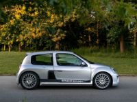 Renault Clio V6 3.0 255ch - <small></small> 68.900 € <small>TTC</small> - #6