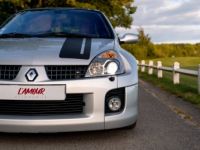 Renault Clio V6 3.0 255ch - <small></small> 68.900 € <small>TTC</small> - #16