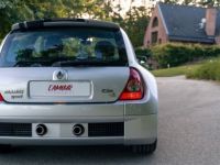 Renault Clio V6 3.0 255ch - <small></small> 68.900 € <small>TTC</small> - #20