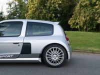 Renault Clio V6 3.0 255ch - <small></small> 68.900 € <small>TTC</small> - #26