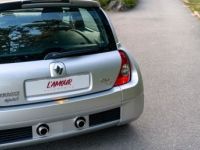 Renault Clio V6 3.0 255ch - <small></small> 68.900 € <small>TTC</small> - #41