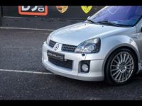 Renault Clio V6 3.0 - 255ch n°0178/1309 - <small></small> 84.900 € <small>TTC</small> - #7