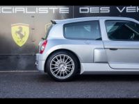 Renault Clio V6 3.0 - 255ch n°0178/1309 - <small></small> 84.900 € <small>TTC</small> - #25