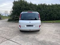 Renault Espace Renault Espace 2.0 DCI Edition 25ème Anniversaire - Toit Ouvrant - Régulateur - Clim Auto - Boite Automatique - Attelage - GPS - <small></small> 2.990 € <small>TTC</small> - #6