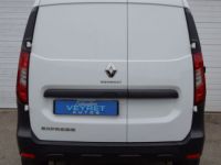 Renault Express Van 1.5 BlueDCI 75 CONFORT GPS TVA 7990 EUROS HT - <small></small> 7.990 € <small>TTC</small> - #4