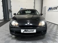 Renault Laguna 1.5 dCi 110 CH Black Edition - Garantie 3 mois - <small></small> 5.990 € <small>TTC</small> - #2