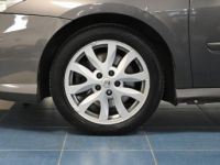 Renault Laguna III 2.0 dCi 180 GT 4Control 400 nm - <small></small> 5.159 € <small>TTC</small> - #14