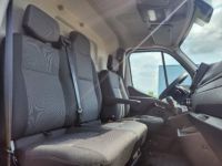 Renault Master Fourgon TRAC F3500 L3H2 BLUE DCI 180 GRAND CONFORT - <small></small> 38.663 € <small>TTC</small> - #9