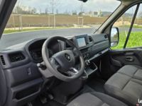 Renault Master VU FOURGON 2.3 DCI 135ch 33 L2H2 GRAND-CONFORT + SUIVI 14 992 HT - <small></small> 17.990 € <small>TTC</small> - #14