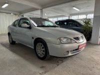 Renault Megane COUPE 1.6 16V 110CH PRIVILEGE - <small></small> 2.999 € <small>TTC</small> - #3