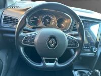 Renault Megane IV BERLINE 1.2 TCe 100ch Energy Life - ECRAN TACTILE CARPLAY CAMERA DE RECUL - <small></small> 8.990 € <small>TTC</small> - #11