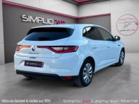 Renault Megane IV BERLINE 1.2 TCe 100ch Energy Life - ECRAN TACTILE CARPLAY CAMERA DE RECUL - <small></small> 8.990 € <small>TTC</small> - #14