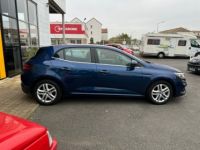 Renault Megane IV BERLINE BUSINESS Blue dCi 115 Business - <small></small> 12.990 € <small>TTC</small> - #8