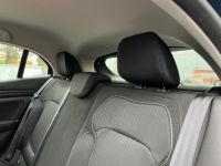 Renault Megane IV BERLINE BUSINESS Blue dCi 115 Business - <small></small> 12.990 € <small>TTC</small> - #50