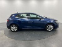 Renault Megane IV Berline dCi 110 Energy Life - <small></small> 14.900 € <small>TTC</small> - #6