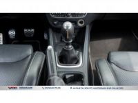 Renault Megane Mégane Coupé 2.0i 16V - 250 III COUPE R.S PHASE 1 - <small></small> 24.490 € <small>TTC</small> - #29