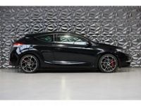 Renault Megane Mégane Coupé 2.0i 16V - 275CH III COUPE R.S. CUP - <small></small> 25.990 € <small>TTC</small> - #4