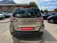 Renault Scenic III 1.4 TCE 130CH PRIVILEGE/ 1 ERE MAIN / CRITAIR 2 / - <small></small> 8.499 € <small>TTC</small> - #5