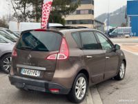 Renault Scenic III 2.0 dCi 150 Jade BVA Toit Pano Caméra - <small></small> 6.490 € <small>TTC</small> - #2