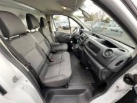 Renault Trafic Combi III L2H1 2.0 dCi 145ch 3Places Clim Régulateur Attelage 18,250Euro H.T. - <small></small> 21.900 € <small>TTC</small> - #8