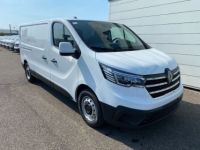 Renault Trafic FOURGON L1H1 3T BLUE DCI 130 RED 3PL NOUVEAU - <small></small> 32.388 € <small>TTC</small> - #1