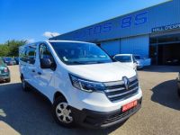 Renault Trafic III L2 2.0 dCi 150ch Energy S&S 9 places 23500€ HT - <small></small> 28.200 € <small>TTC</small> - #1