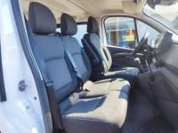 Renault Trafic III L2 2.0 dCi 150ch Energy S&S 9 places 23500€ HT - <small></small> 28.200 € <small>TTC</small> - #7