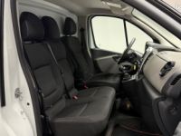 Renault Trafic VU FOURGON 1.6 DCI 145ch 1T0 L2H1 CONFORT + 2 PORTES LATÉRALES 14 992HT - <small></small> 17.990 € <small>TTC</small> - #17