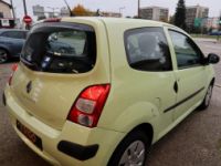 Renault Twingo 1.2 75 CH AUTHENTIQUE + 4 PNEUS JANTES - <small></small> 6.489 € <small>TTC</small> - #6