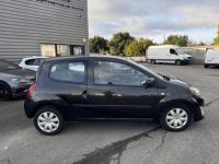 Renault Twingo 1.2i 16V LEV - 75  II BERLINE Dynamique - <small></small> 3.990 € <small>TTC</small> - #3