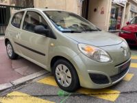 Renault Twingo II 1.2 l 75CV Authentique - <small></small> 4.990 € <small>TTC</small> - #2