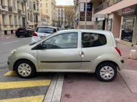 Renault Twingo II 1.2 l 75CV Authentique - <small></small> 4.990 € <small>TTC</small> - #8