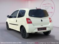 Renault Twingo II 1.2 LEV 16v 75 eco2 Authentique Euro 5 - <small></small> 4.490 € <small>TTC</small> - #3