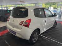 Renault Twingo II 1.2 LEV 16v 75 eco2 Purple - <small></small> 5.990 € <small>TTC</small> - #2