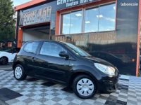 Renault Twingo II 1.2 LEV 16V 75CH AUTHENTIQUE - <small></small> 3.490 € <small>TTC</small> - #1