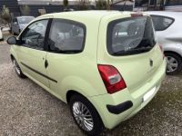 Renault Twingo II (C44) 1.2 16v 75ch Trend - <small></small> 4.990 € <small>TTC</small> - #3