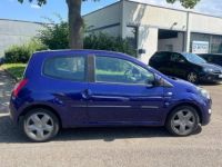 Renault Twingo II (C44) 1.2 LEV 16v 75ch Dynamique eco² - <small></small> 4.490 € <small>TTC</small> - #4