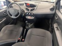 Renault Twingo II (C44) 1.2 LEV 16v 75ch Limited eco² - <small></small> 8.990 € <small>TTC</small> - #32