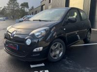 Renault Twingo II (C44) 1.2 LEV 16v 75ch Privilège eco² - <small></small> 7.290 € <small>TTC</small> - #2