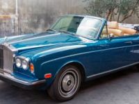 Rolls Royce Corniche featuring coachwork by H.J. Mulliner Park Ward - <small></small> 47.000 € <small>TTC</small> - #1